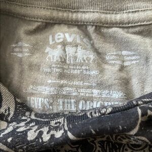 Levi's Black and Gray Graphic Tee XXL